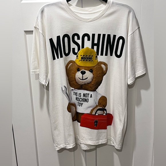 MOSCHINO PRE-LOVED RARE AUTHENTIC ‘THIS IS NOT A MOSCHINO TOY’ 🧸 WHITE T-SHIRT